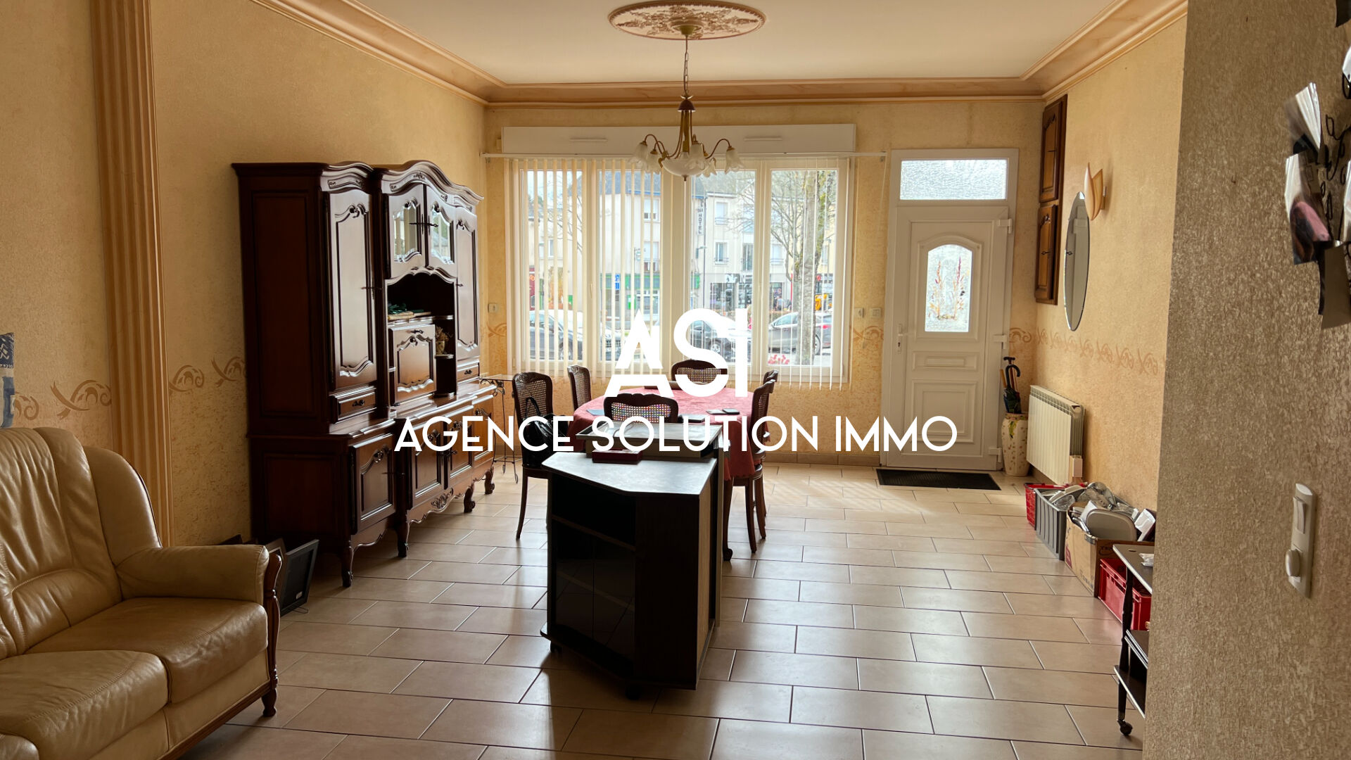 Maison de ville 6p 4ch  128 m2 -  Garage 26 m2 et jardin  90m2 -