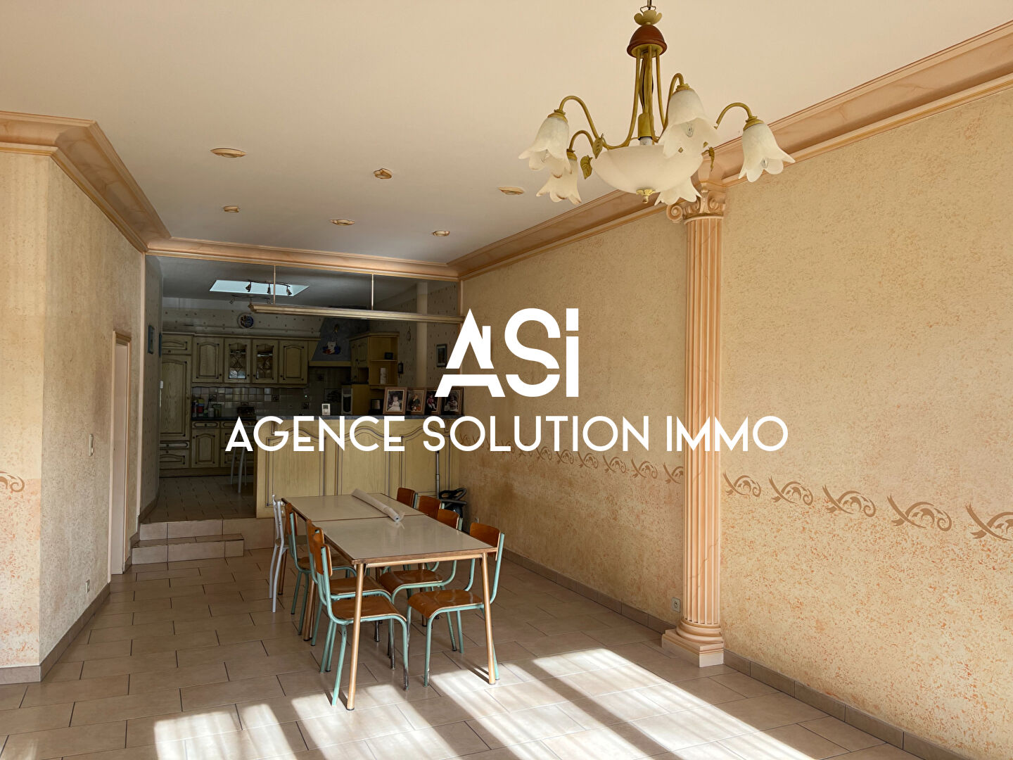 Maison de ville 6p 4ch  128 m2 -  Garage 26 m2 et jardin  90m2 -