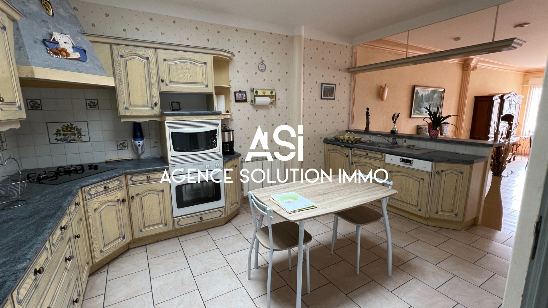 Maison de ville 6p 4ch  128 m2 -  Garage 26 m2 et jardin  90m2 -