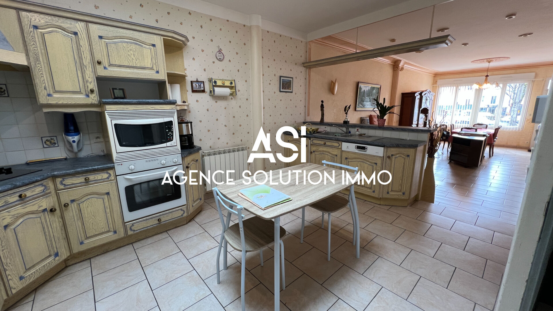 Maison de ville 6p 4ch  128 m2 -  Garage 26 m2 et jardin  90m2 -