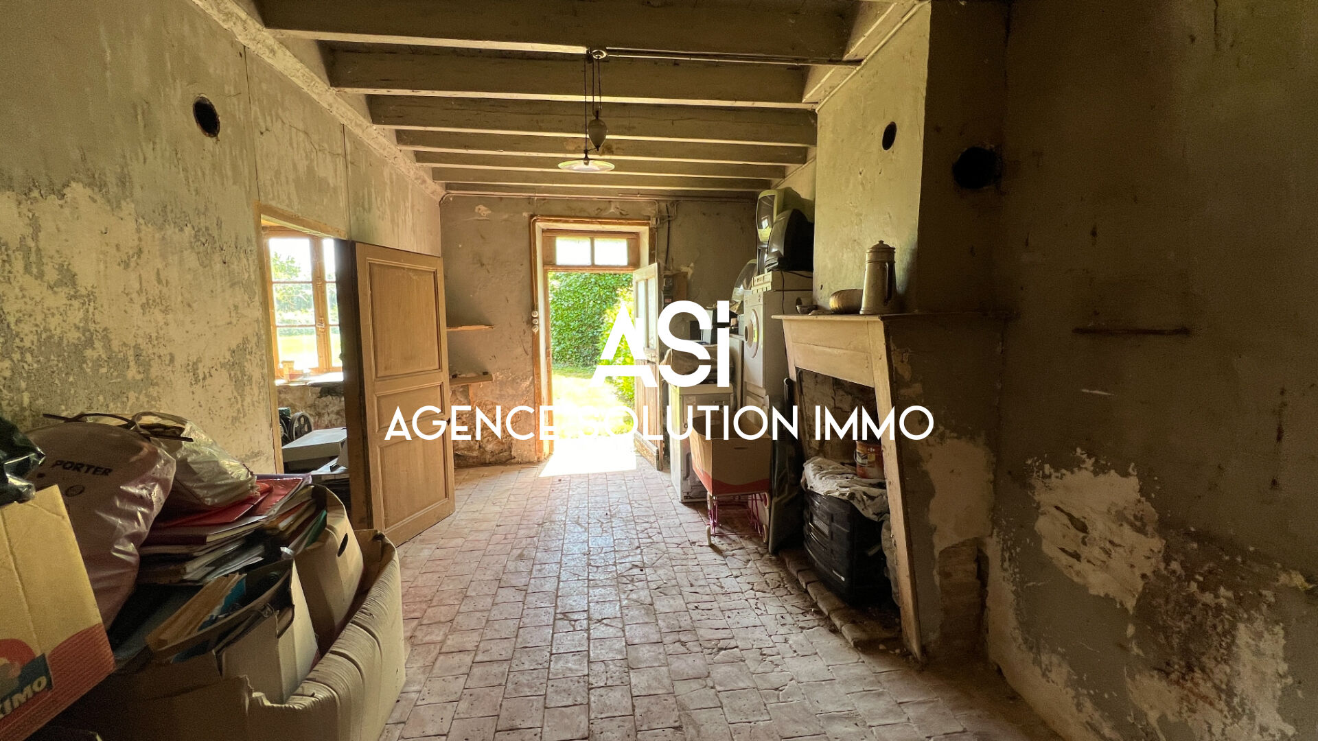 Maison  à rénover 100 m2 environ  - Calme - terrain attenant