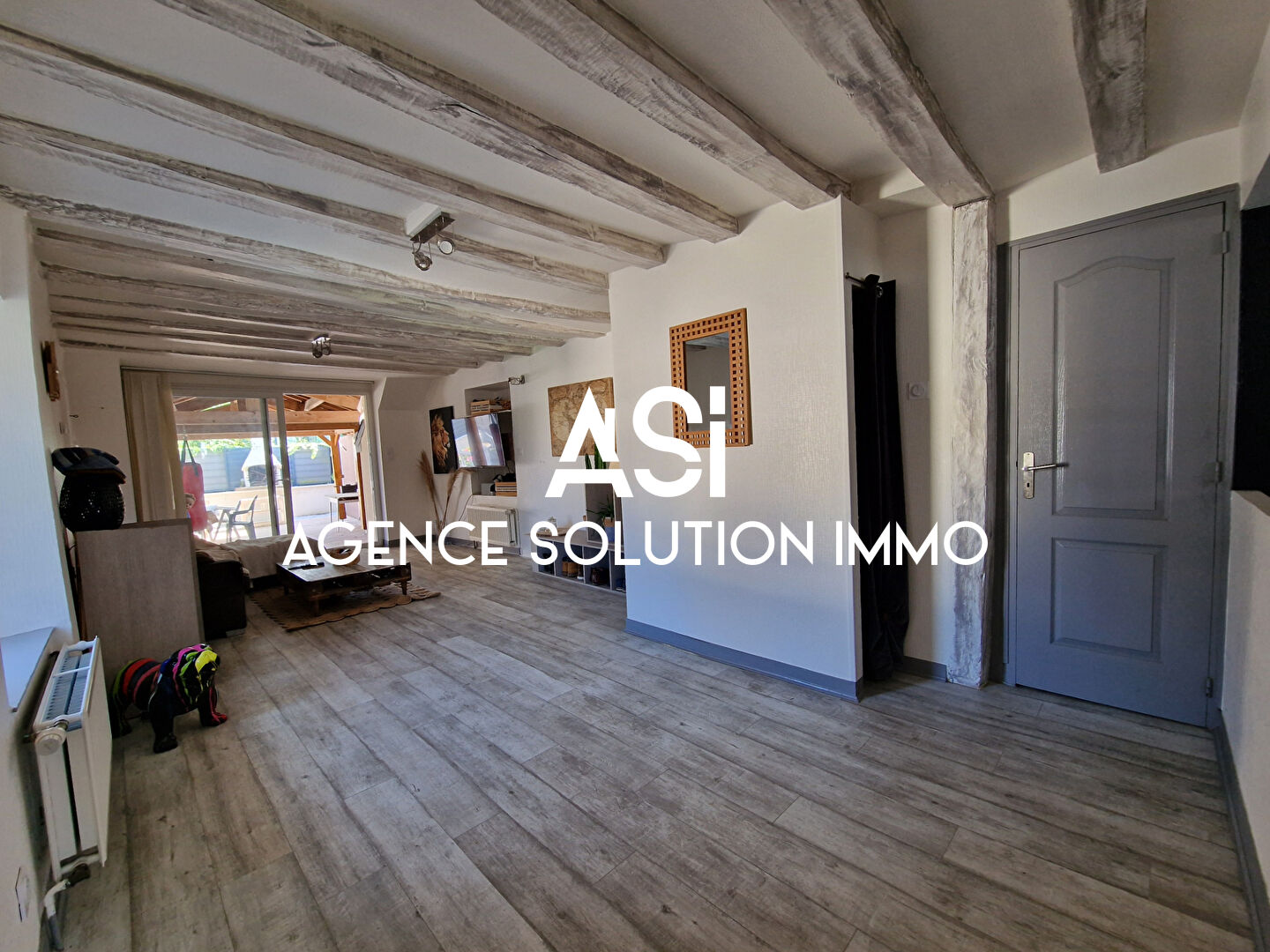 Ensemble Immobilier Maison principale + studio et grands garage - 600m² de terrain