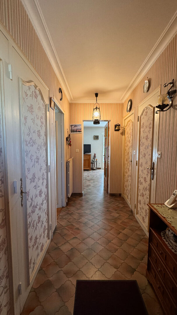 Maison 7p 5ch 132m2 - jardin 1160m2 -  Calme et lumineux - grande terrasse - sous-sol total