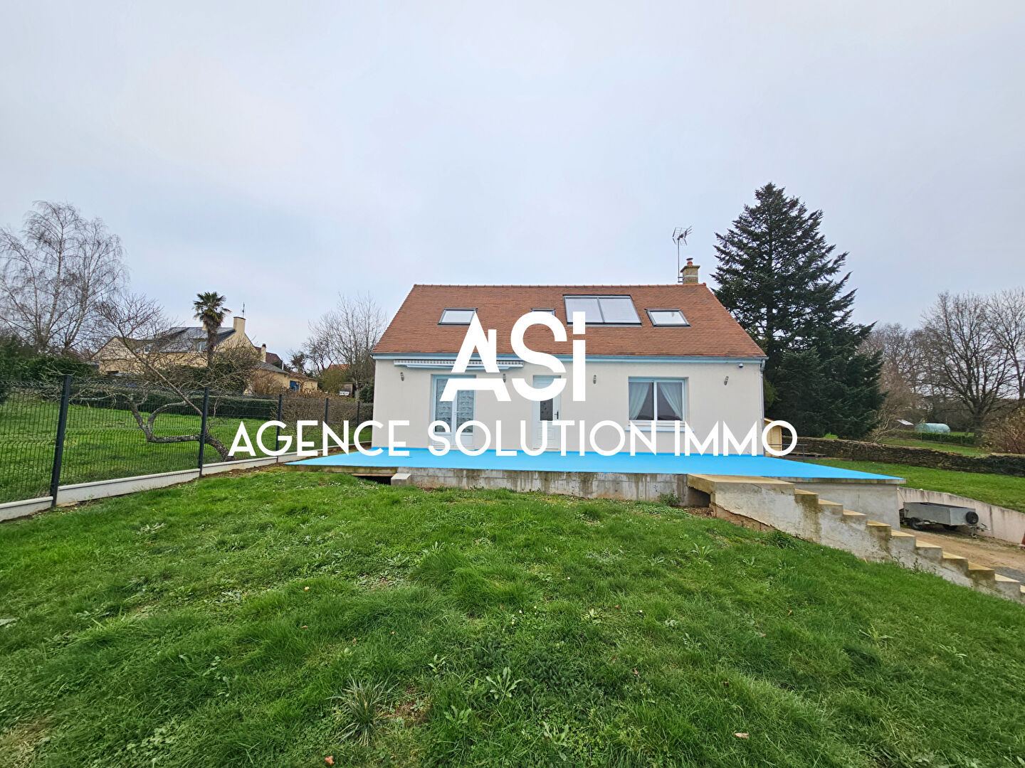 PAVILLON 5 PIECES AVEC GRAND TERRAIN - LA CHAPELLE SAINT FRAY