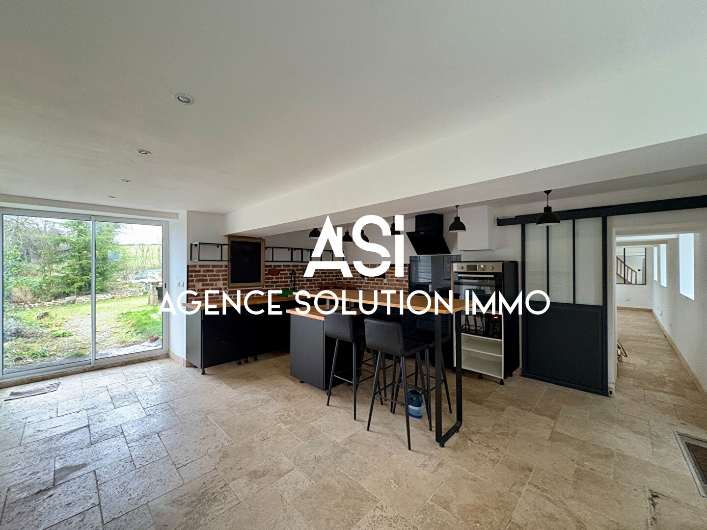 Maison en pierres de 109m² 5 pièce(s) + dépendances sur terrain de plus de 8880 m² VAUTORTE