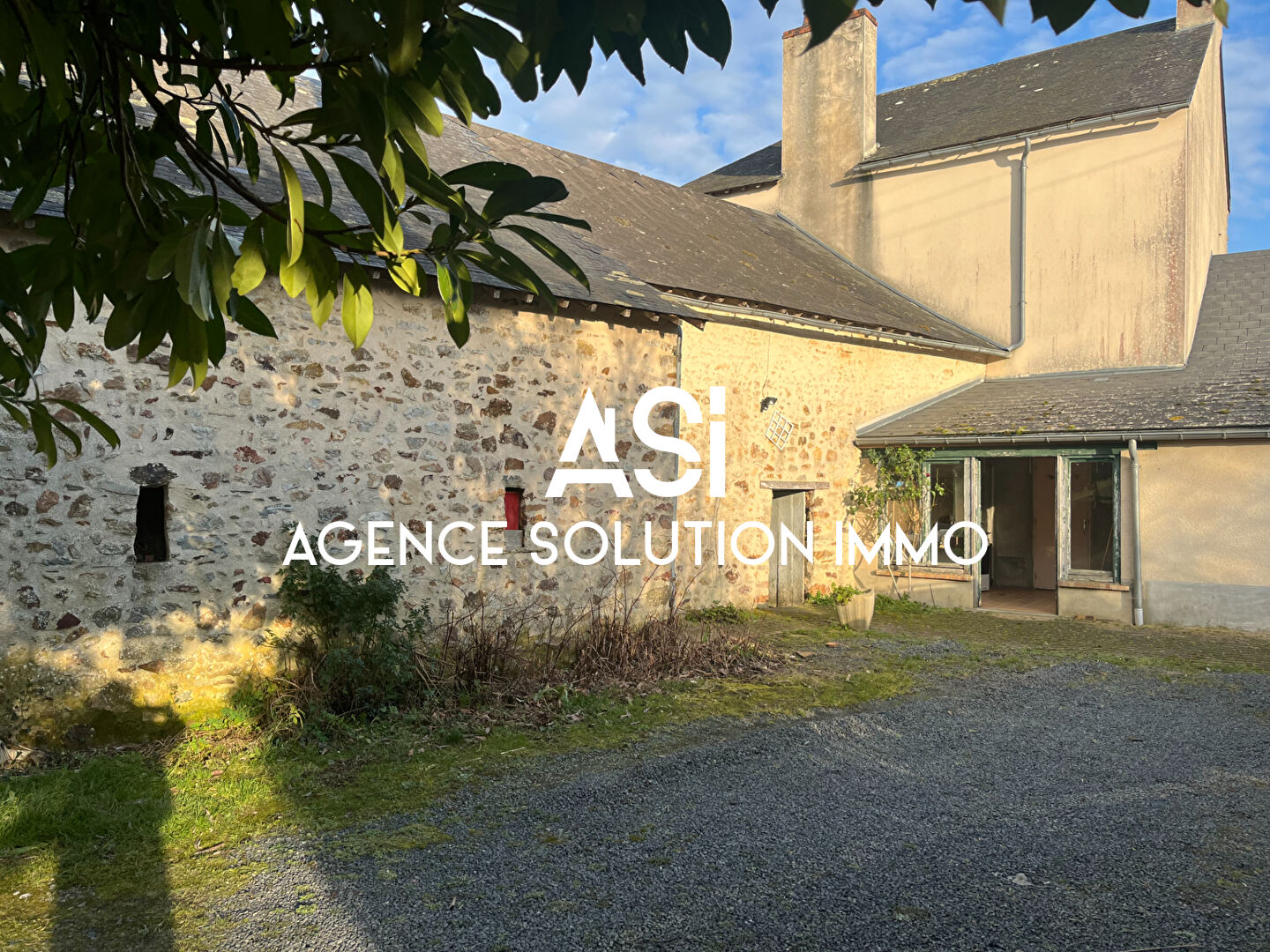 Maison 107m2  (3 chambres) Neuvillette-en-Charnie