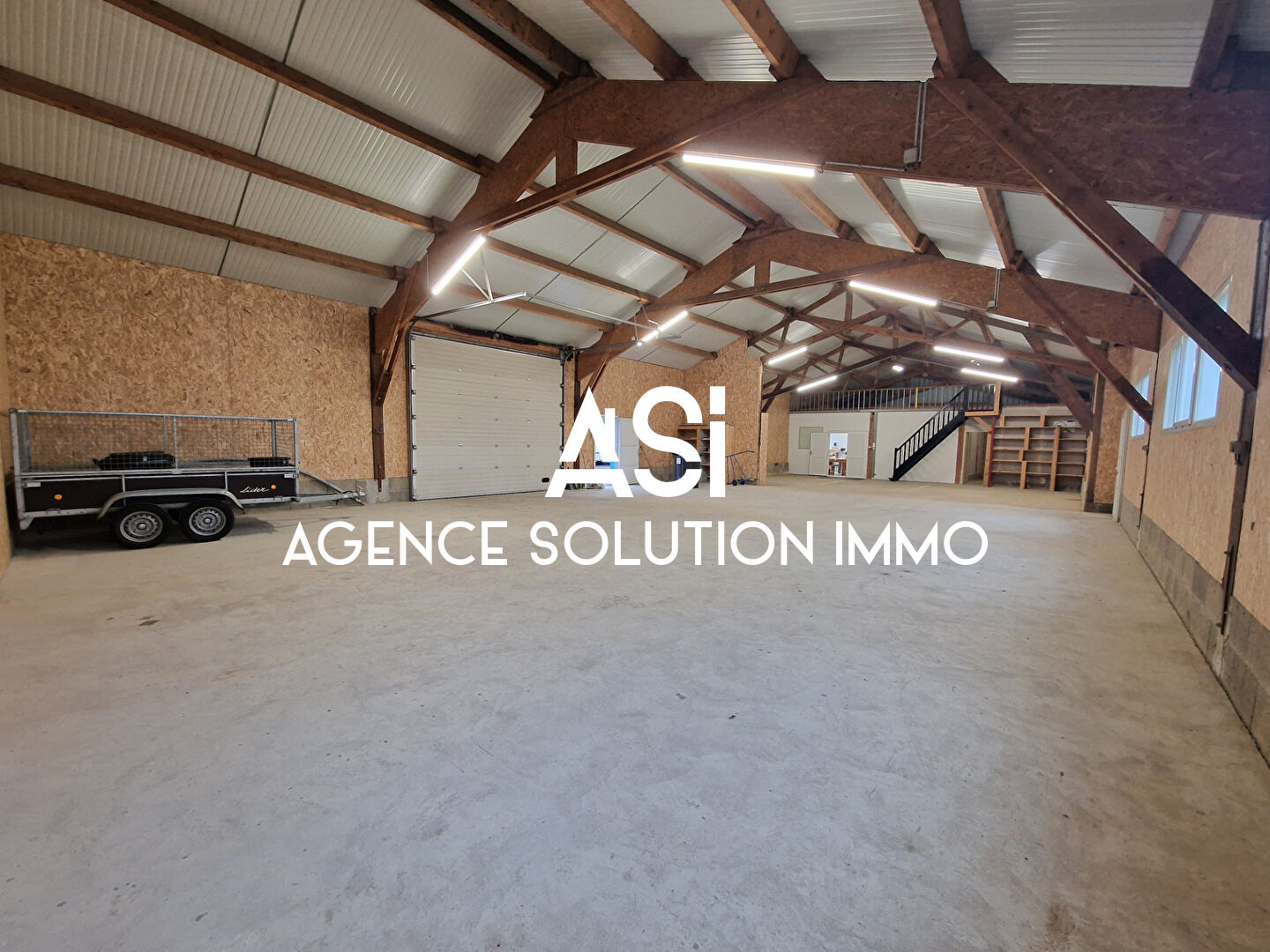 Local d'activité à LOUER ST Berthevin 397m²