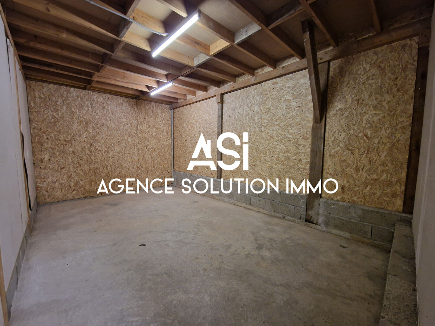 Local d'activité à LOUER ST Berthevin 397m²