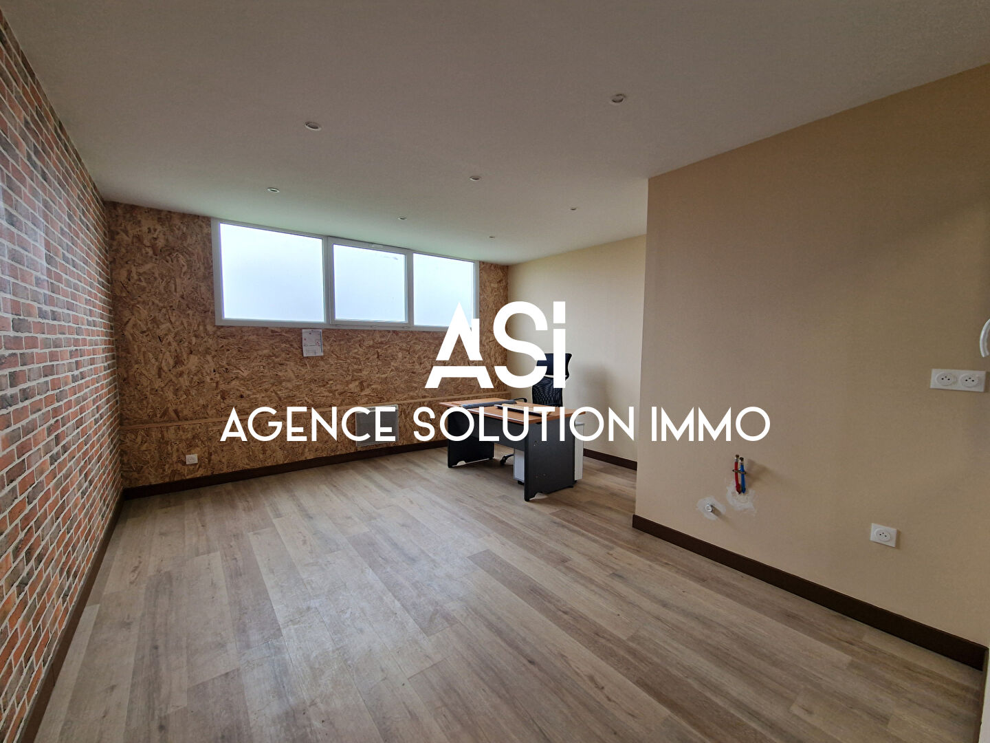 Local d'activité à louer Saint Berthevin 121.30 m2