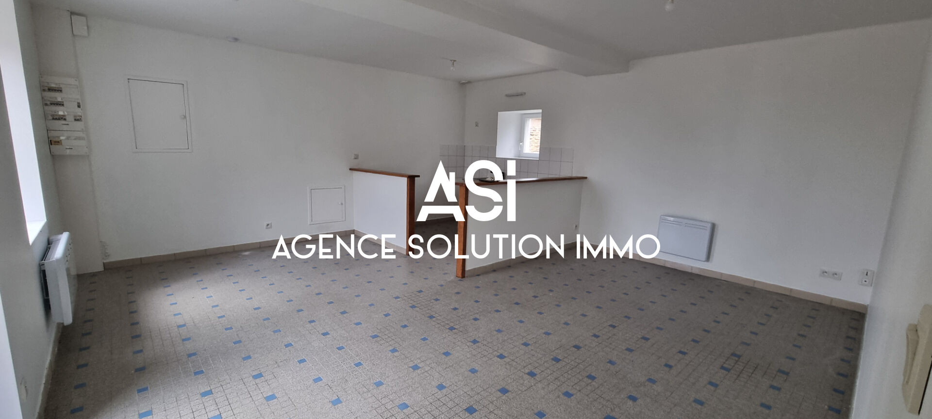 Maison de  51.5 m2 - 2 pièce(s) - terrain + garage + hangar - St Germain De Coulamer