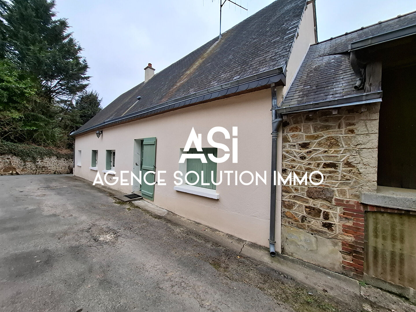 Maison secteur Vaiges/St Pierre 5 pièce(s) 145 m2