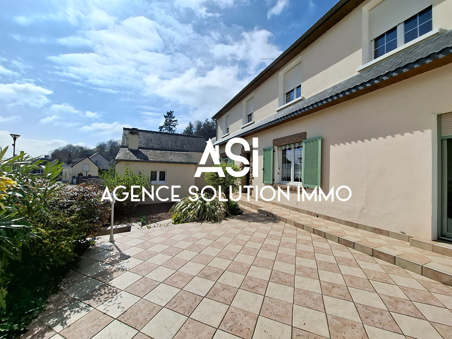 Maison secteur Vaiges/St Pierre 5 pièce(s) 145 m2