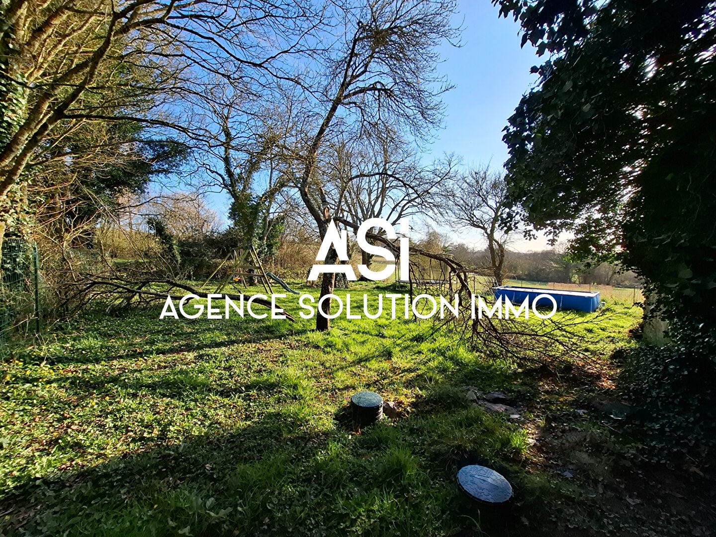 MAISON EN PIERRE AVEC DEPENDANCE A RENOVER