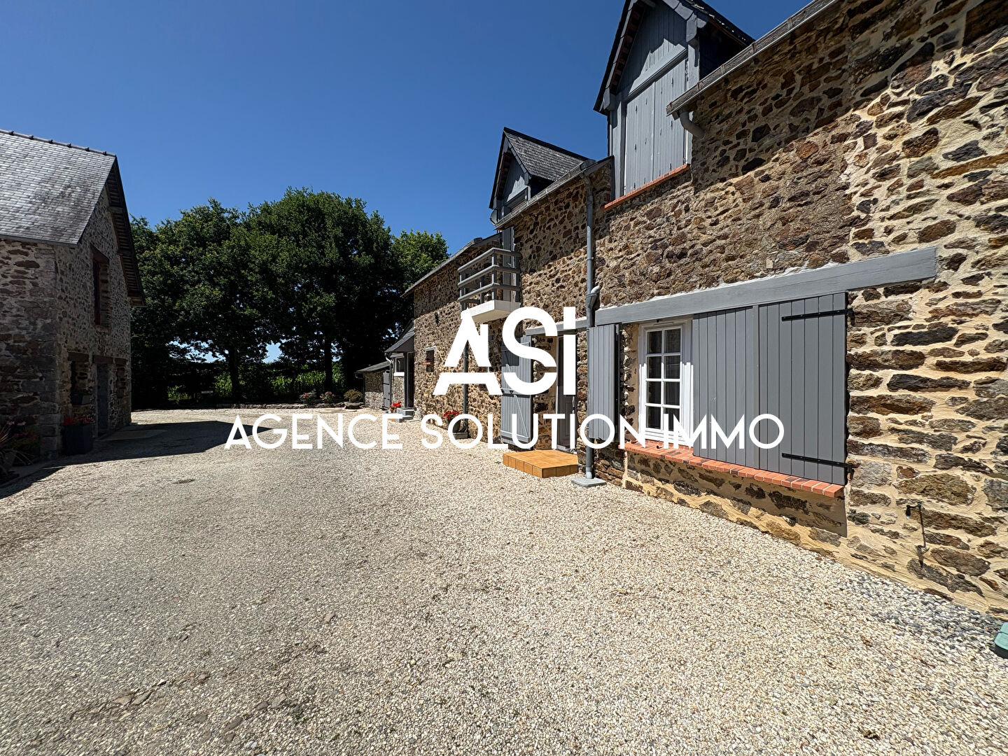 Longère 260m2 Saint ouen des Toits