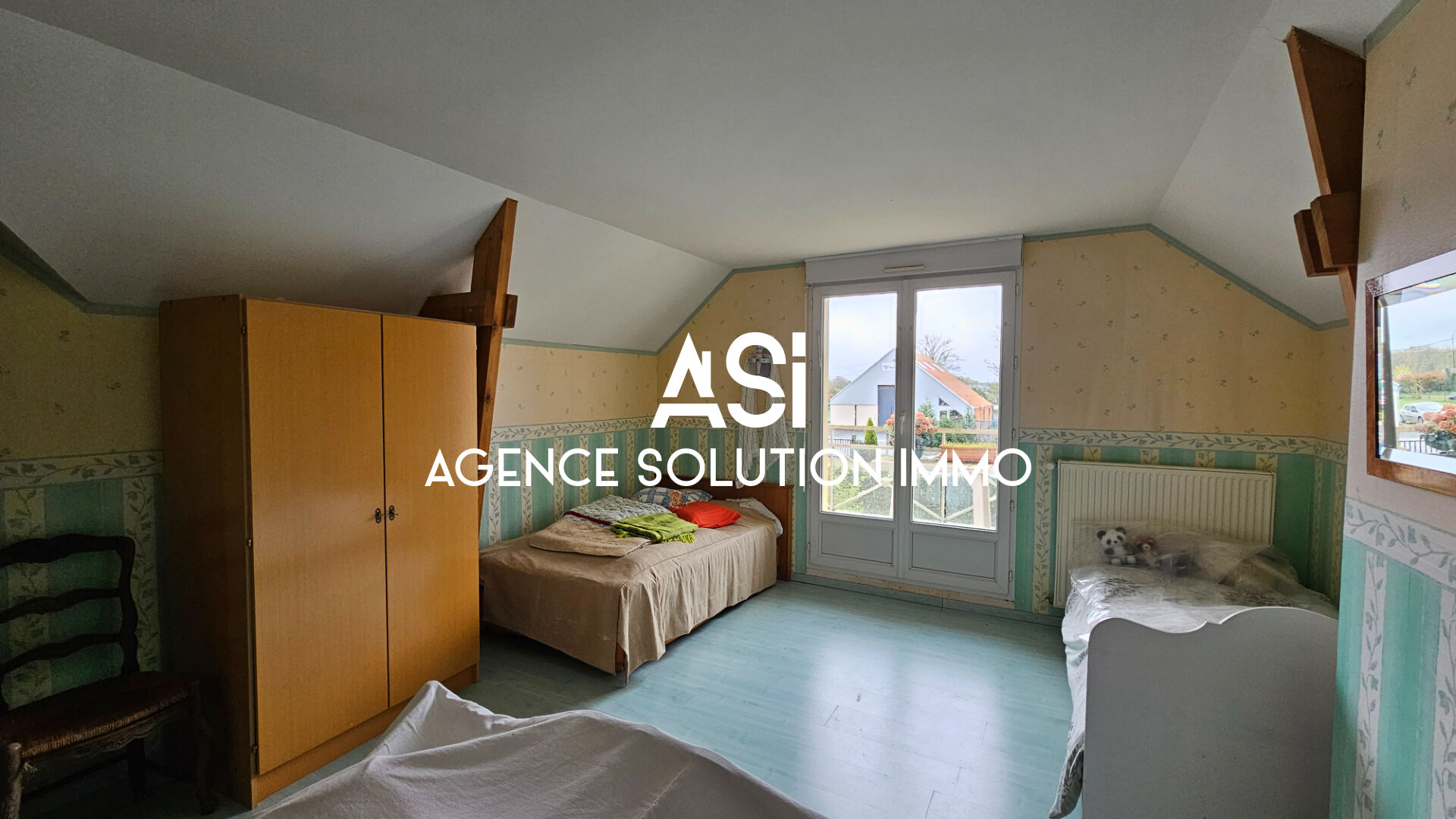 BELLE DEMEURE DE 5 CHAMBRES  -  EVRON