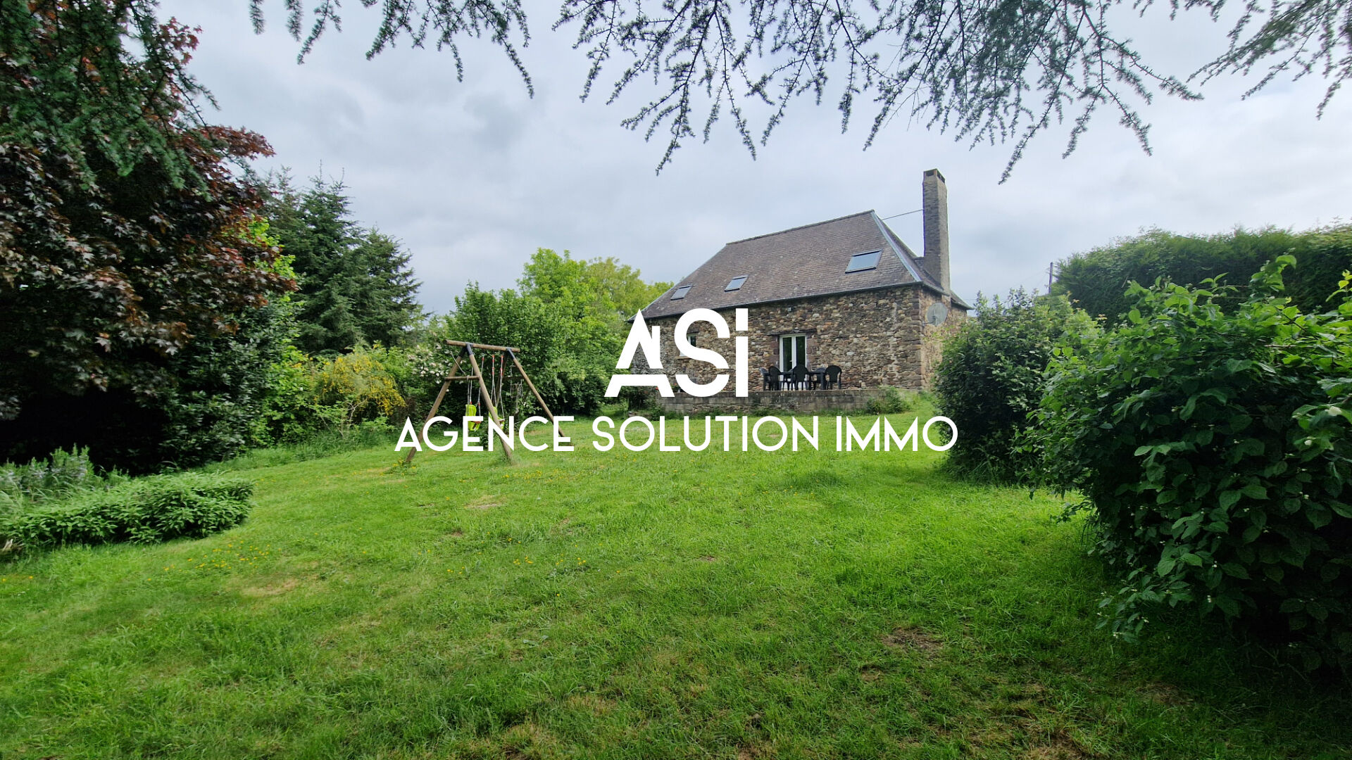 MAISON EN PIERRE T5 RENOVEE AVEC JARDIN