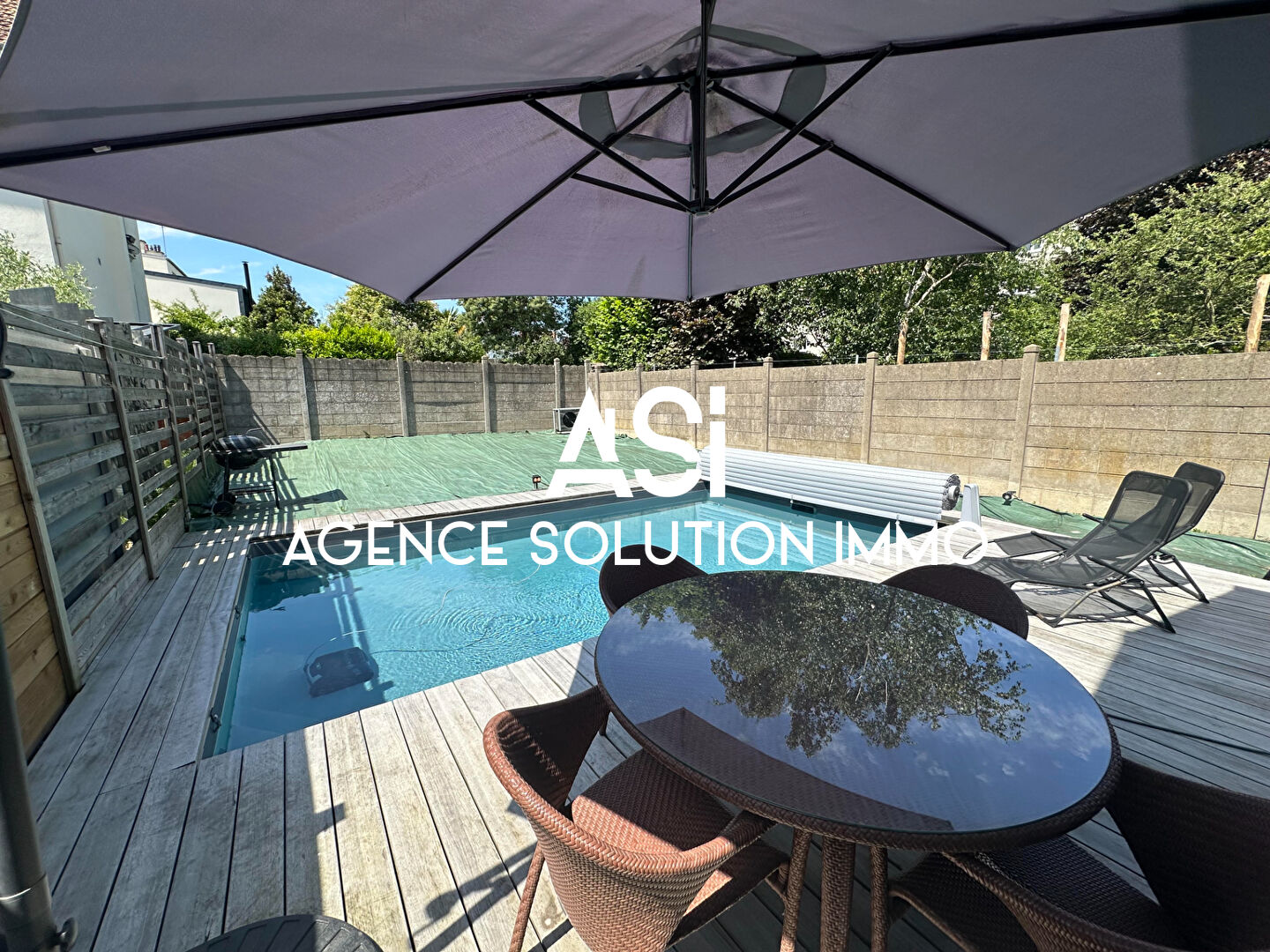 Tres belle Maison rénovée 6 pièce(s) 102 m2 avec piscine