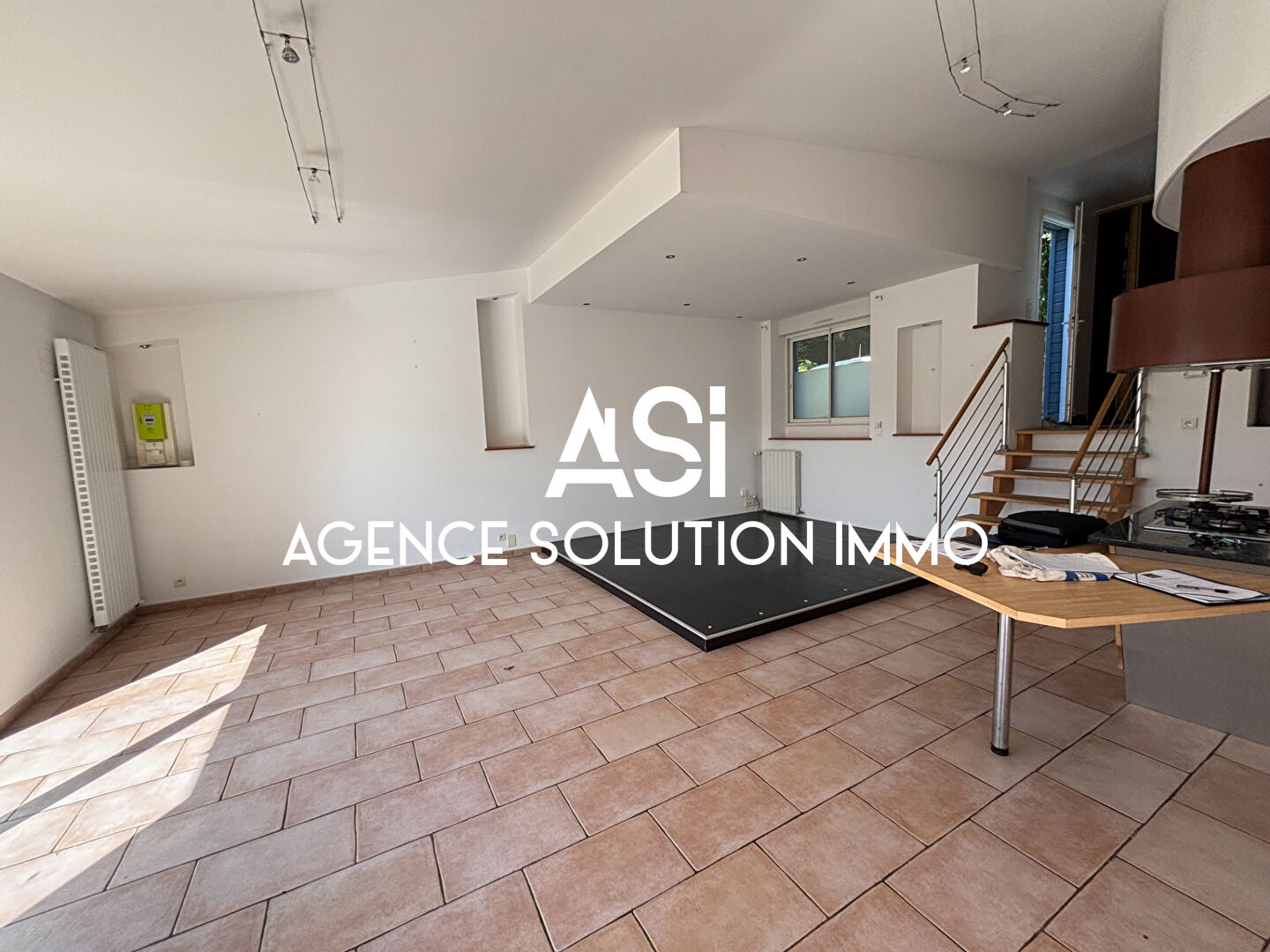 Charmante Maison  6 pièce(s) 136 m2 avec piscine a Mayenne