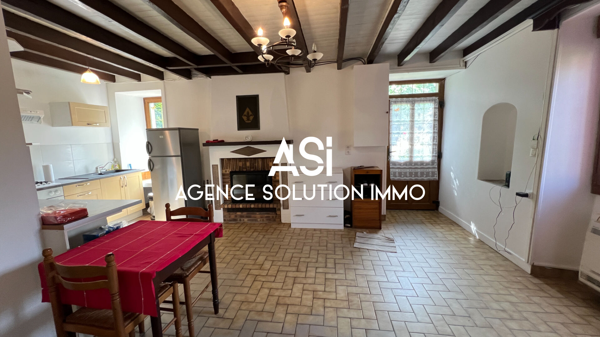 Maison 67m2  - 3p -  1 à 2 ch -dépendances - 1000 m2 de terrain - campagne - tranquilité