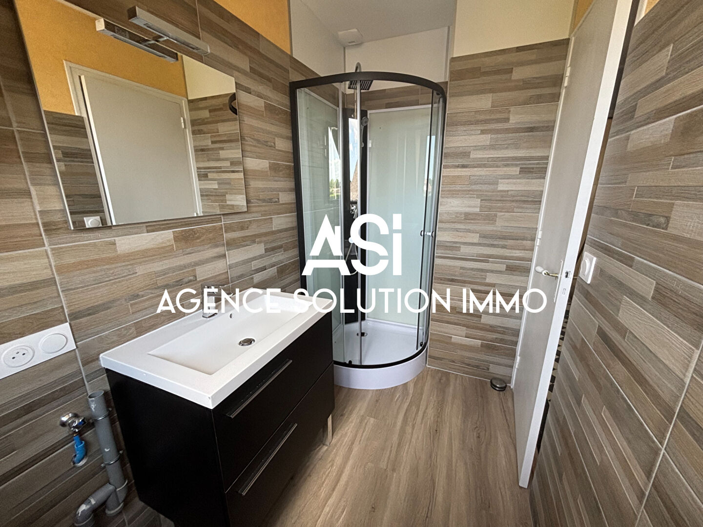 Appartement Saint Hilaire Du Harcouet 3 pièce(s) 60 m2