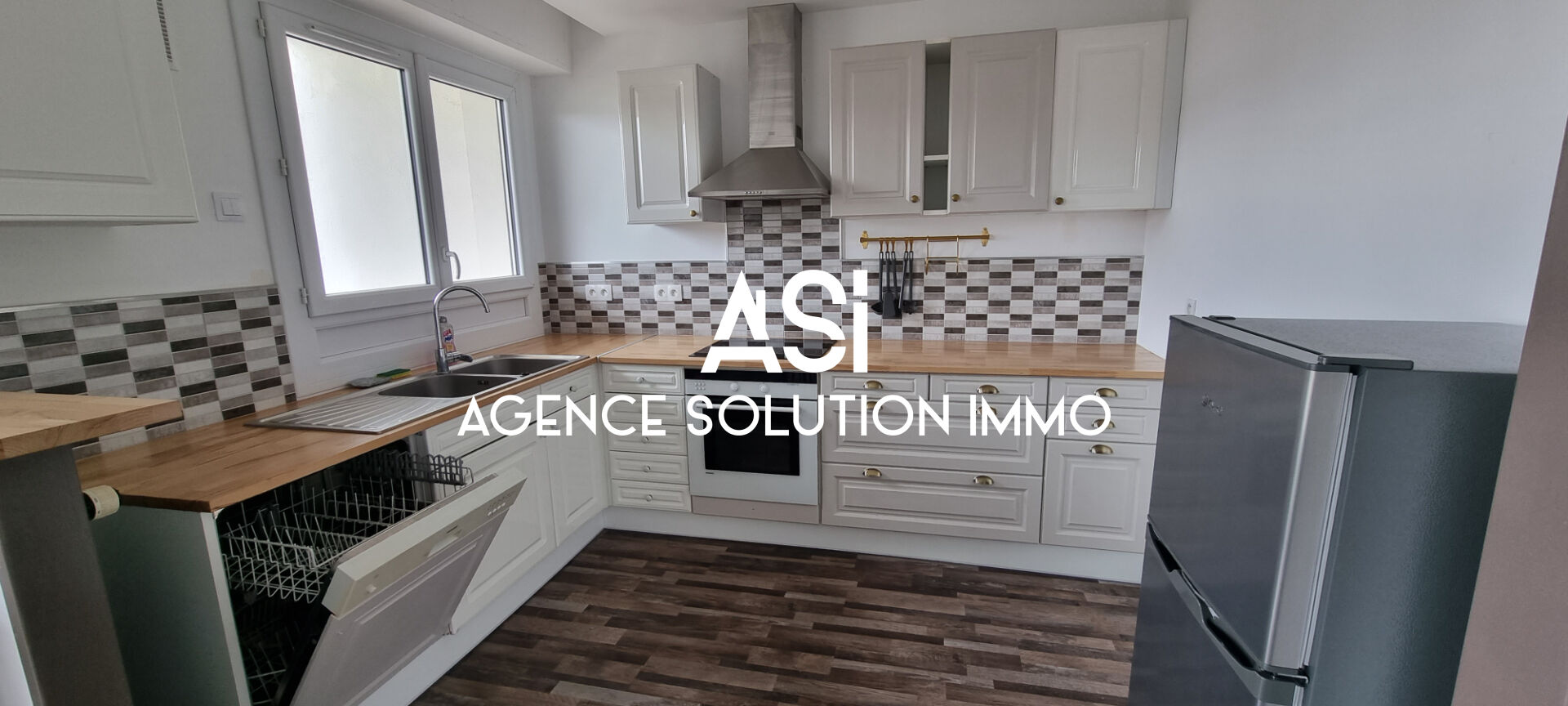 APPARTEMENT T2 AVEC PARKING ET CAVE A LOUER LAVAL