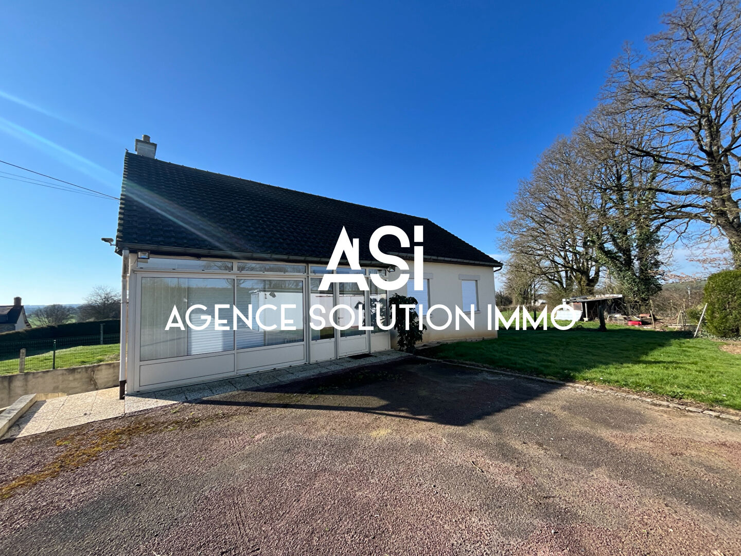 Maison  plain-pied - 4 pièce(s) - 3cH -  beau terrain - sans vis-à-vis