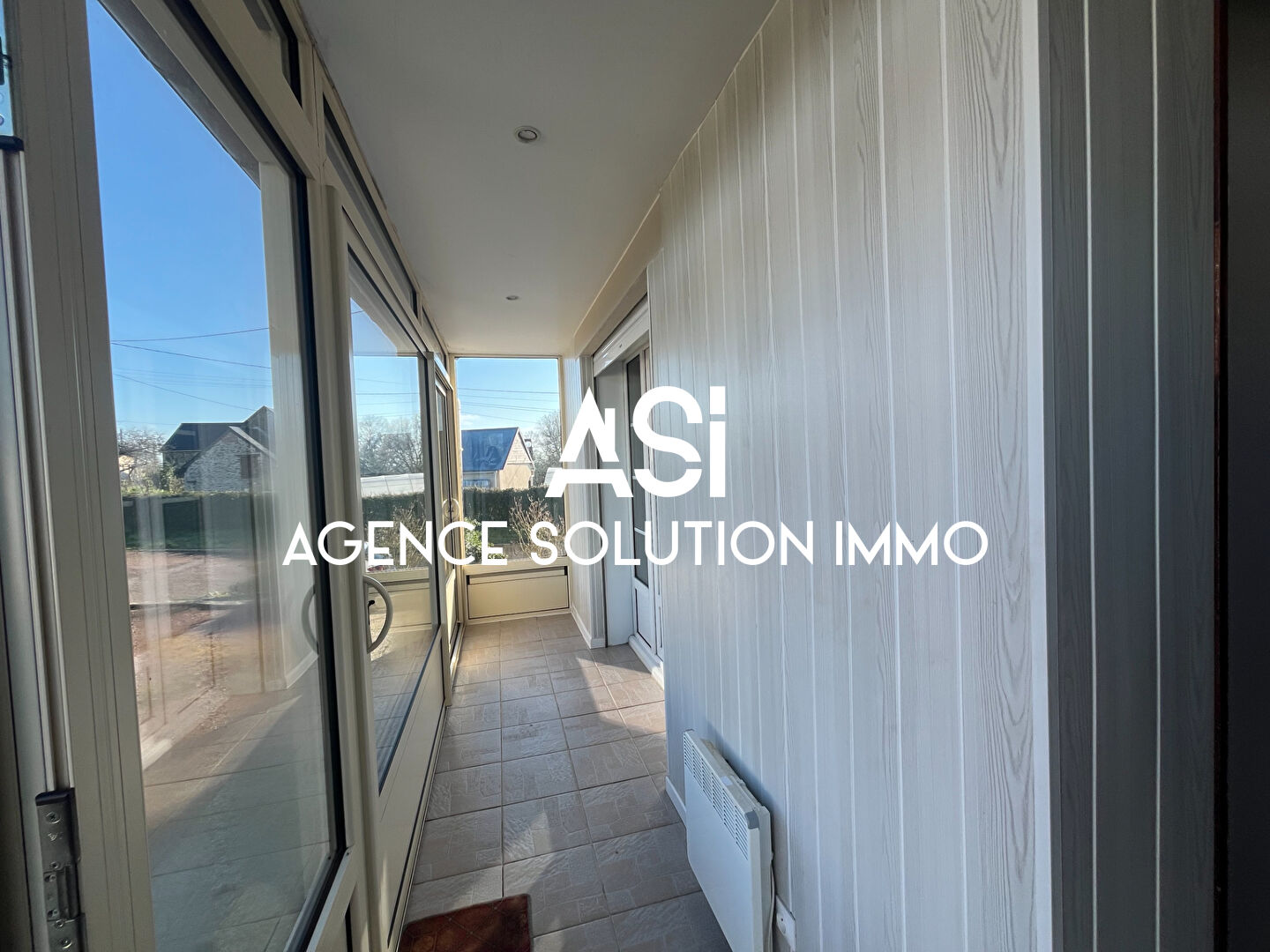 Maison  plain-pied - 4 pièce(s) - 3cH -  beau terrain - sans vis-à-vis