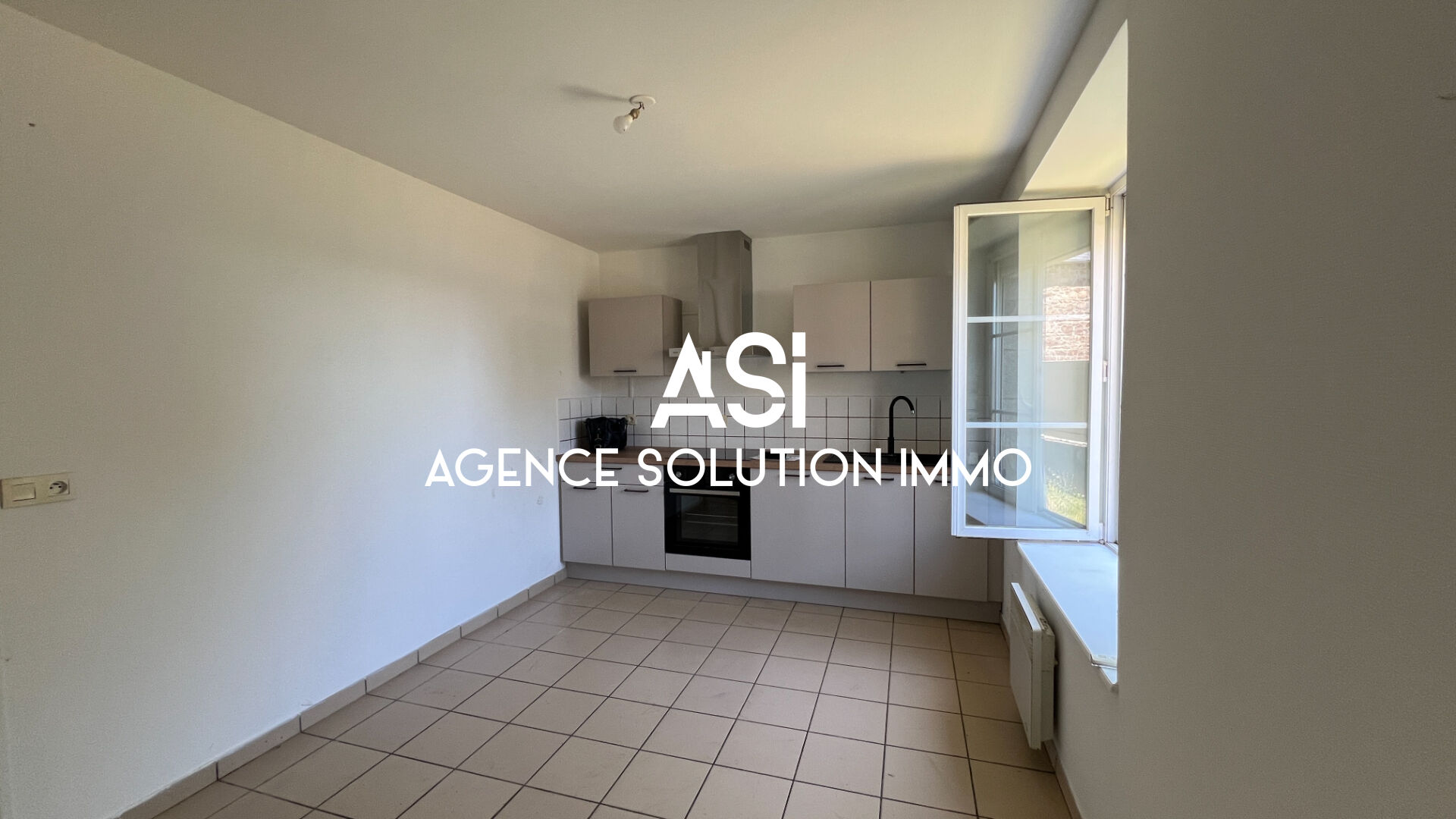 Maison  en pierre 6p 4ch 121 m2 - jardin - garage - luminosité