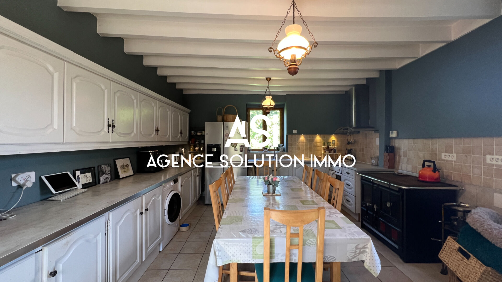 Propriété 216 m2 - dont deux gîtes et une maison de 135 m2 - dépendances chevaux - 2 hectares terrain