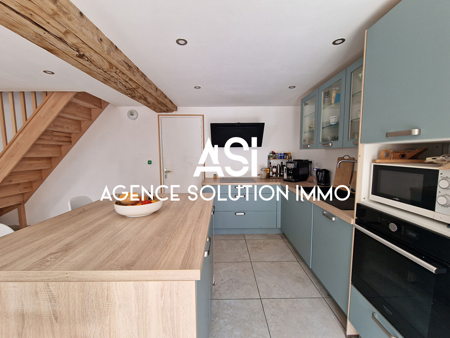 Maison de bourg familiale de 142 m² à CHAILLAND . Petite Cité de Caractère