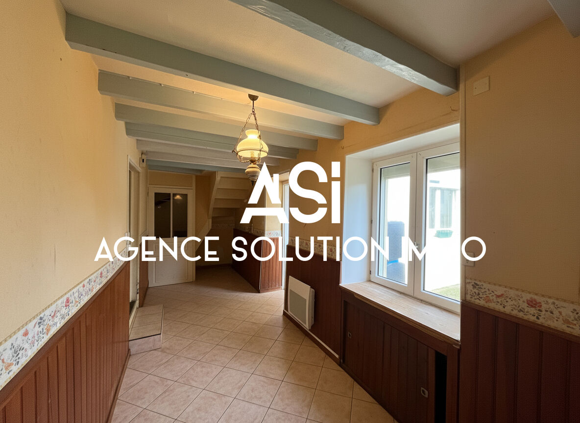 Maison de ville de 77m² sur un terrain de 300m² à Villaines la Juhel