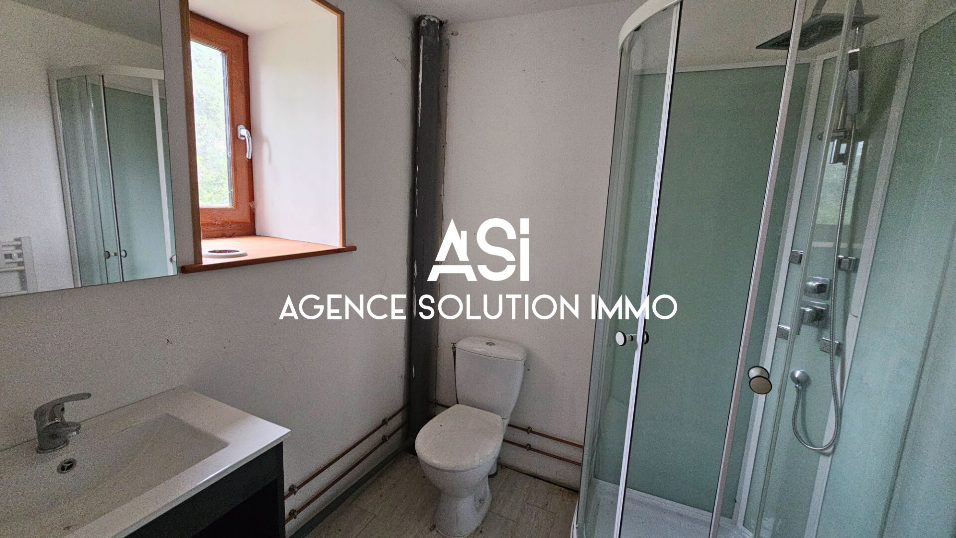 Maison Mont Saint Jean  3 pièce(s) 52 m2