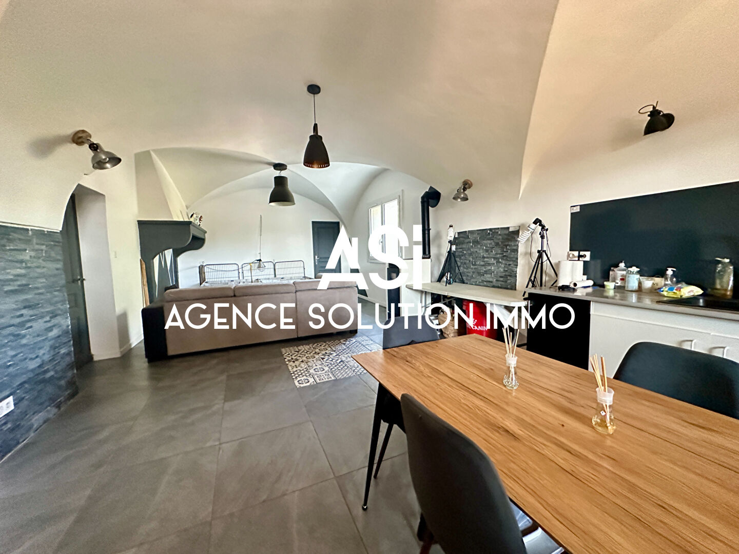 Maison  9 pièce(s) 380 m2