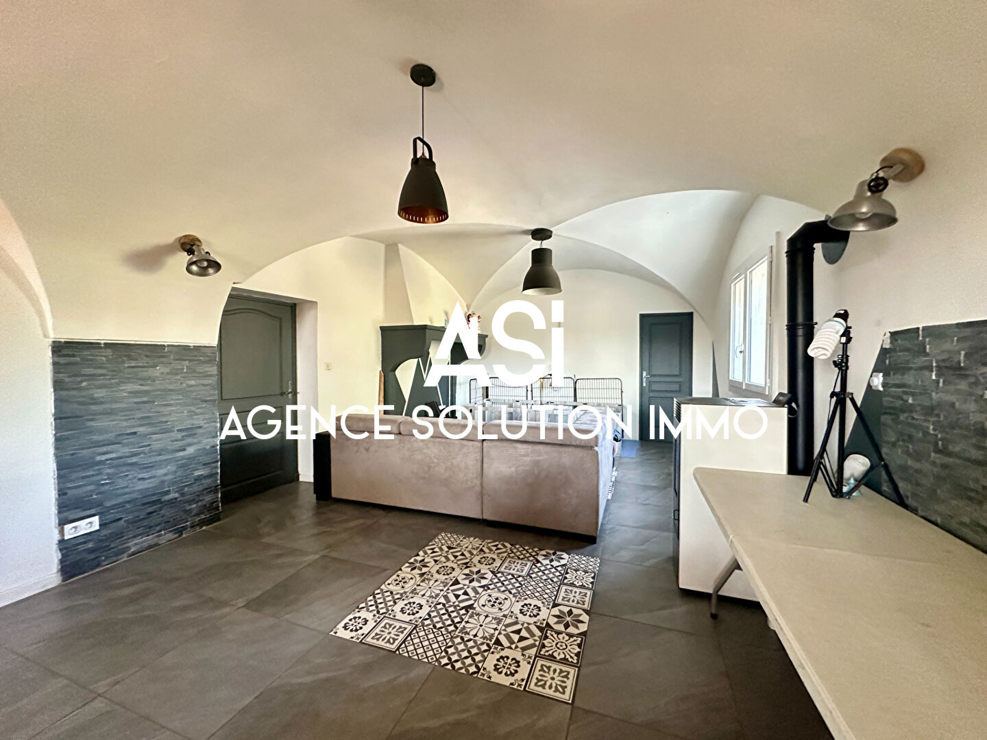 Maison  9 pièce(s) 380 m2