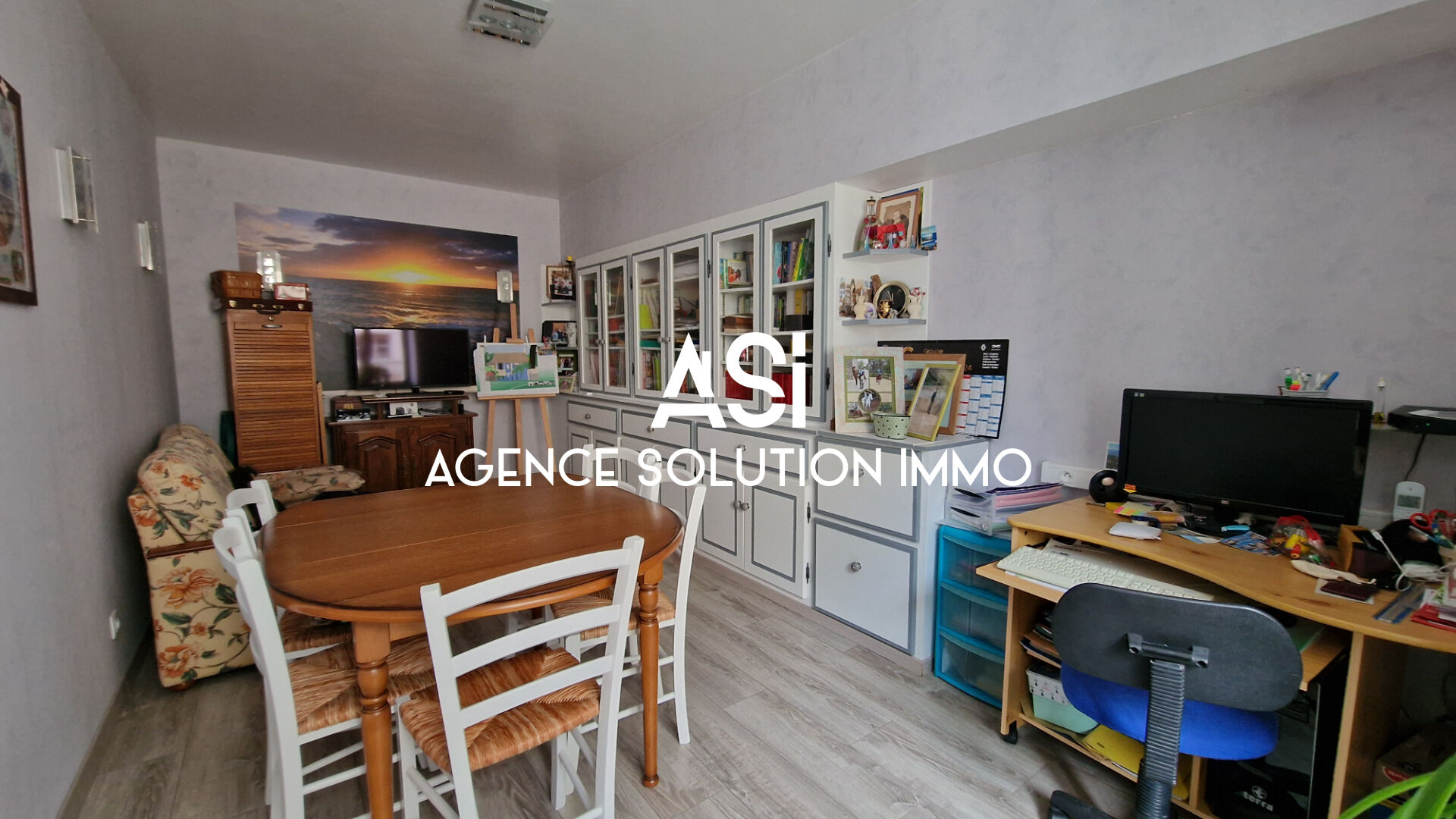 MAISON DE VILLAGE CENTRE BOURG AVEC JARDIN ET 2 GARAGE