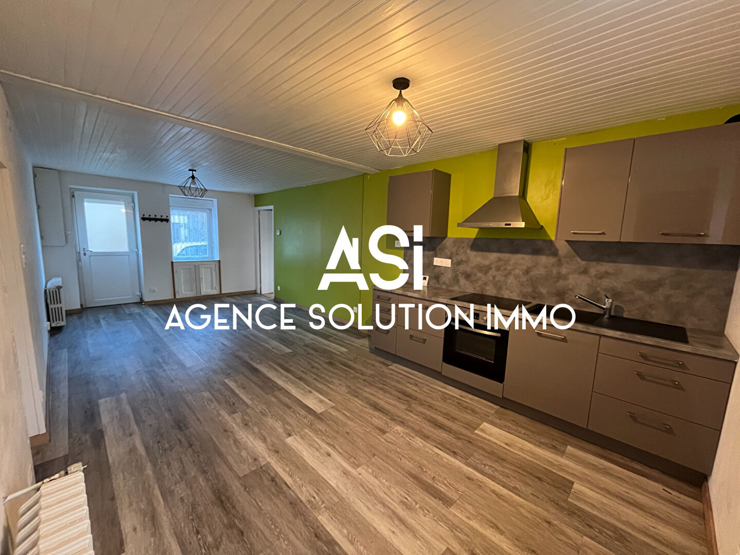 Maison de bourg de 95 m2 à Averton sur un terrain de 554 m2 au calme