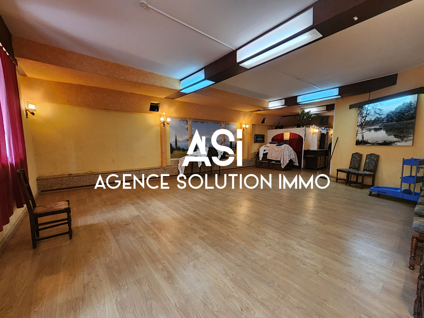 Immeuble - 600m² - Fresnay sur Sarthe