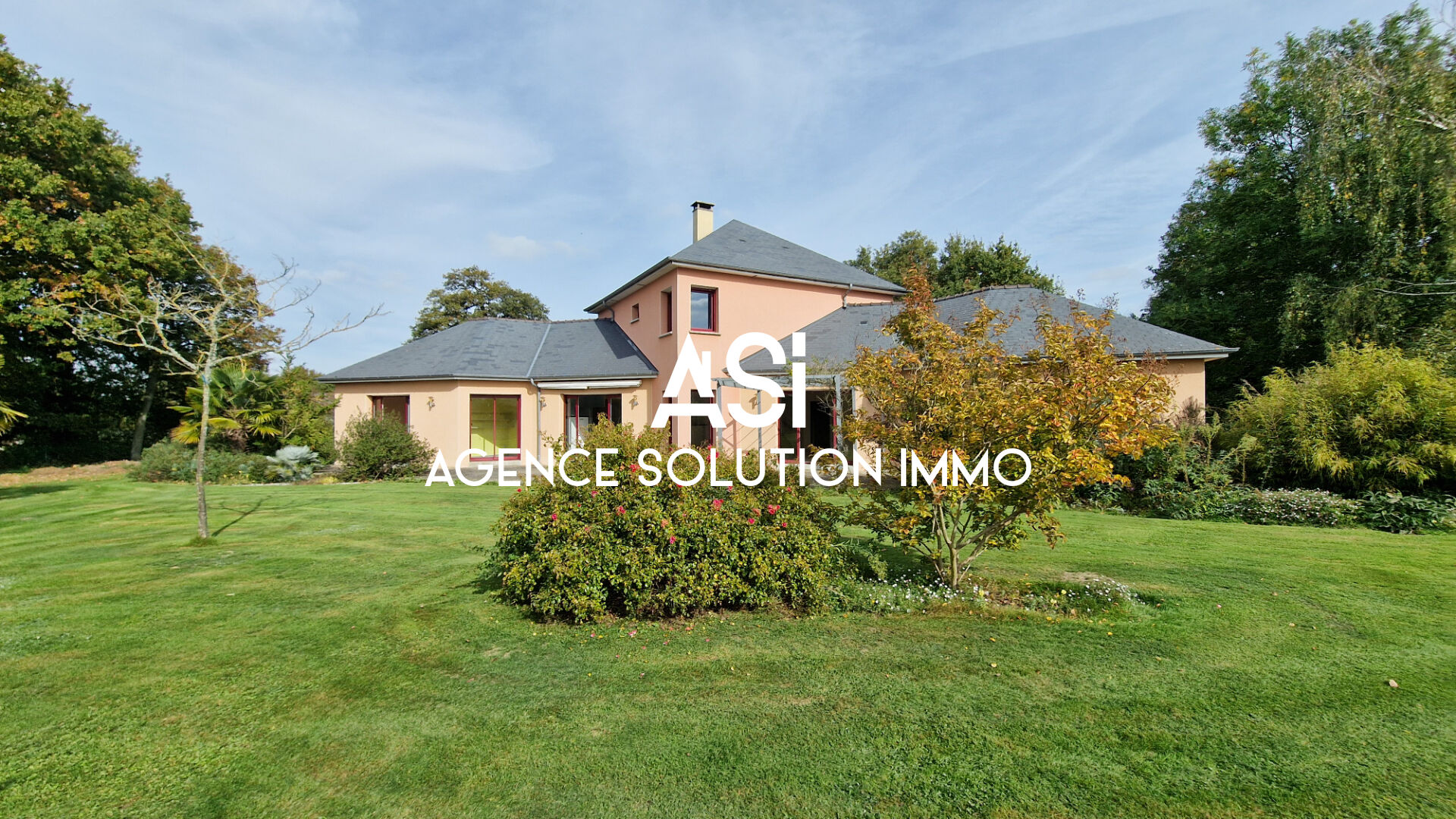 MAISON D'ARCHITECTE, BEAUX VOLUMES JARDIN VERDOYANT
