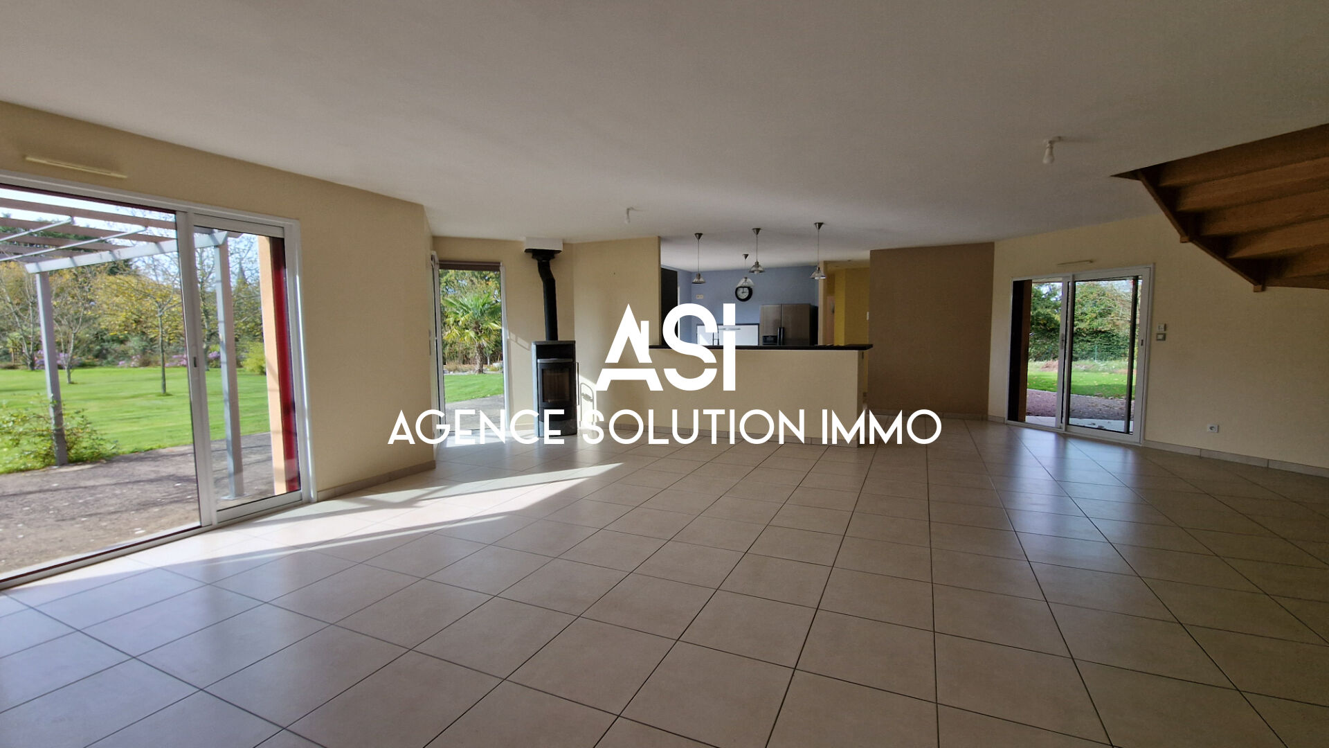 MAISON D'ARCHITECTE, BEAUX VOLUMES JARDIN VERDOYANT