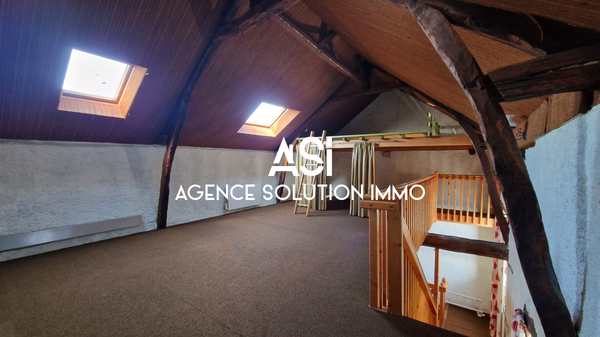 MAISON EN PIERRE BEAU POTENTIEL JARDINET