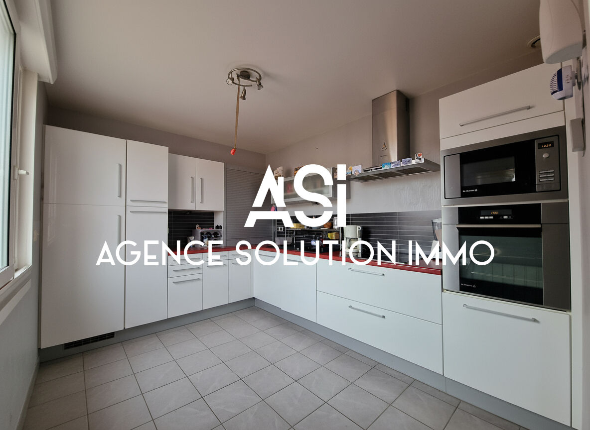 Maison individuelle de 124 m² habitables, 7 pièces dont 5 chambres, sur un terrain clos et arboré de 519 m²