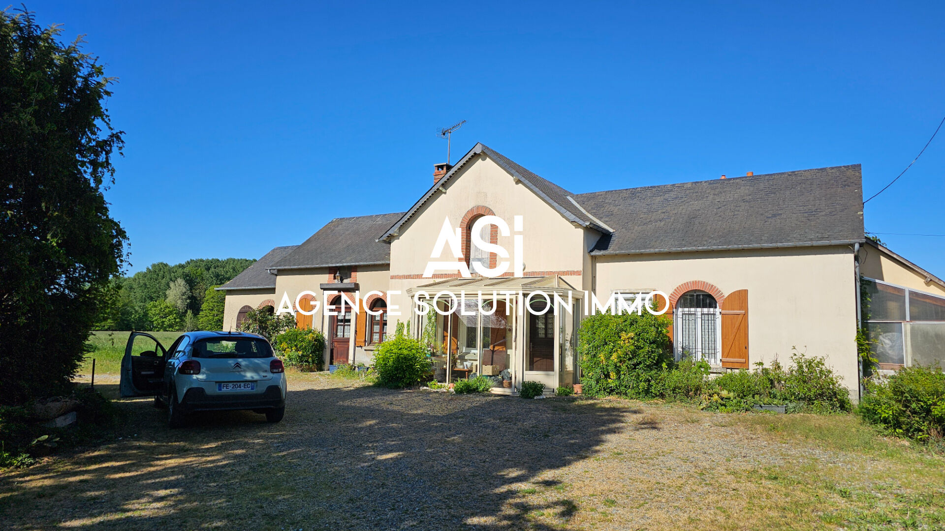 Corps de ferme avec 12 hectares - Aux portes du Mans - Fort potentiel