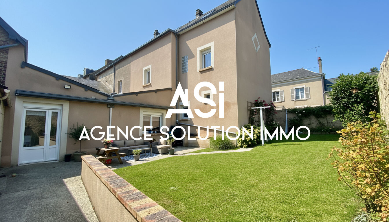 Maison  de bourg Grez En Bouère 9 pièce(s) 150 m2-7 chambres