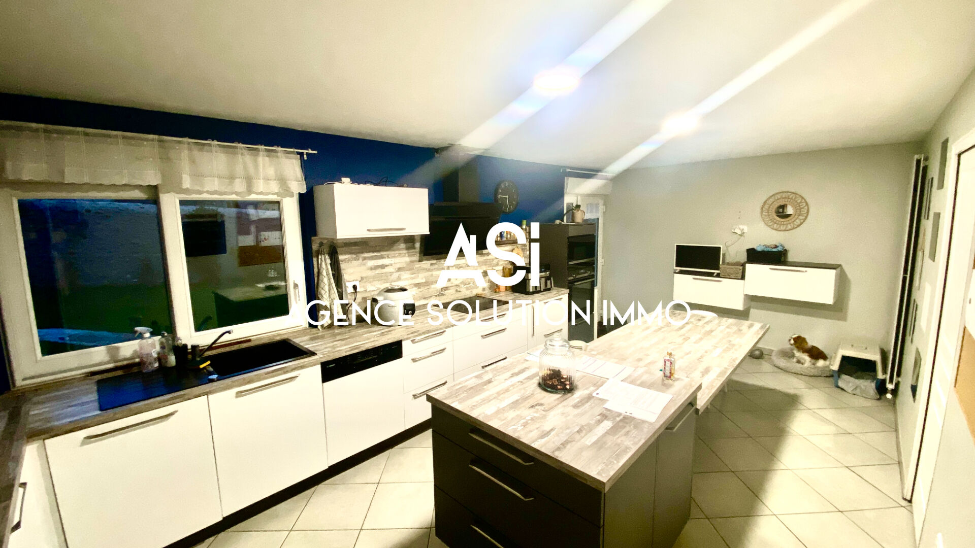 Maison  de bourg Grez En Bouère 9 pièce(s) 150 m2-7 chambres