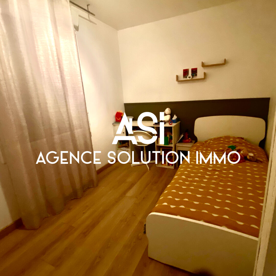 Maison  de bourg Grez En Bouère 9 pièce(s) 150 m2-7 chambres