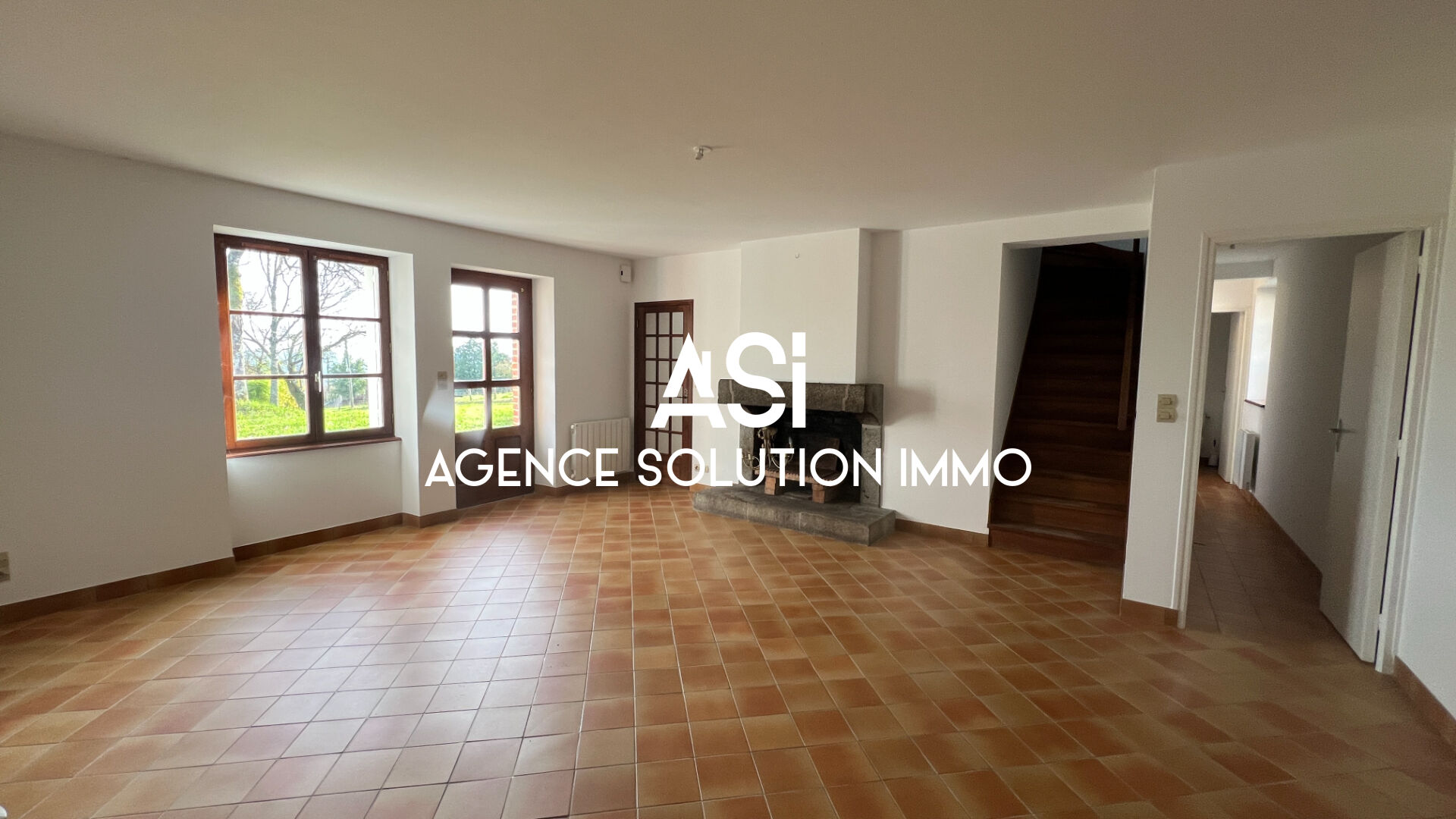 Maison de 240 m2 avec dépendance à la campagne sur un terrain de 2304 m2