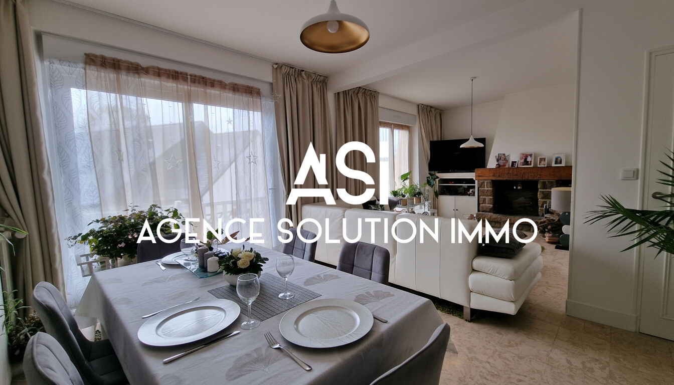 Maison en pierre 169 m² , Centre bourg de Brecé (à 3 km de Gorron)