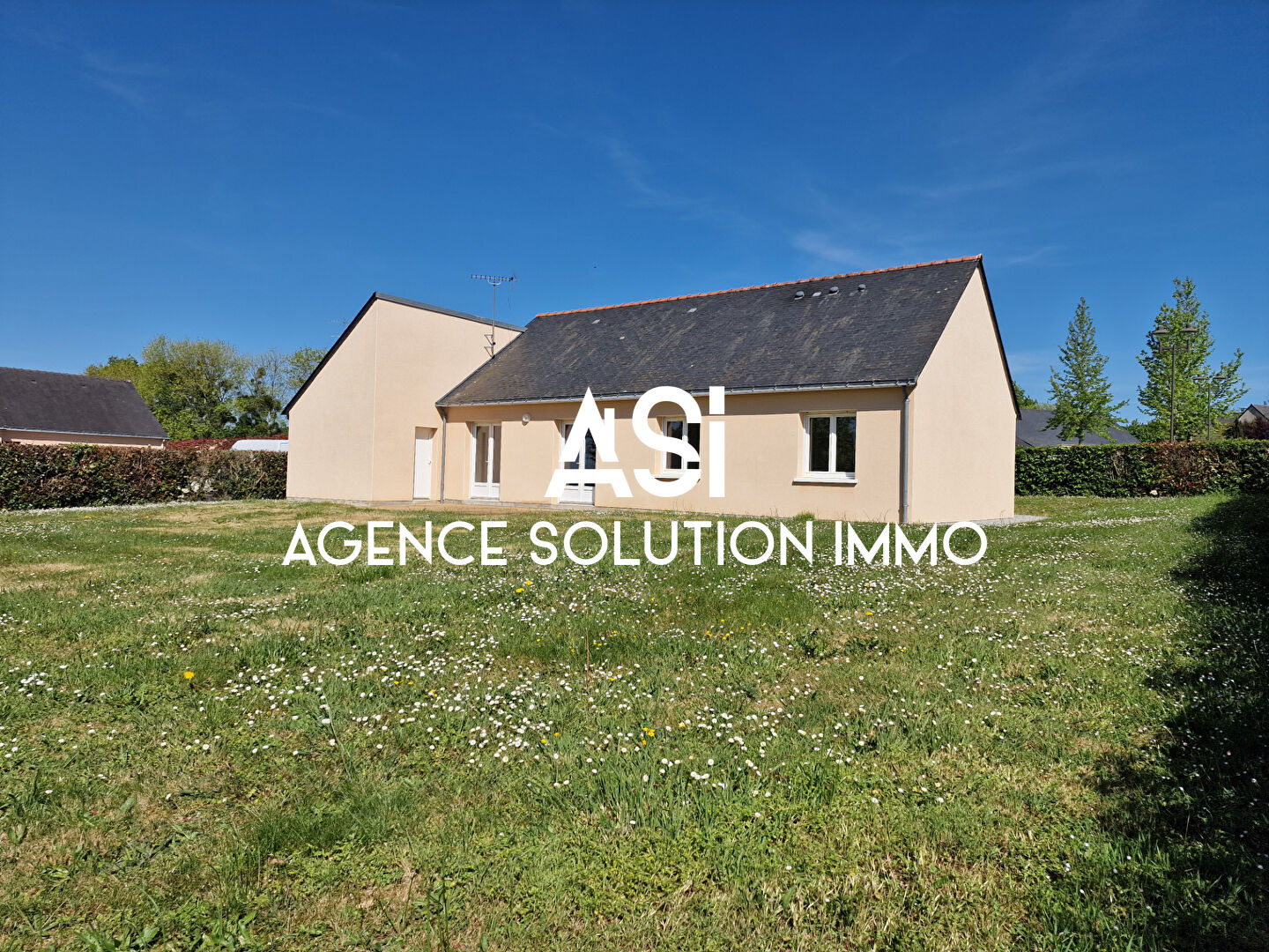 Maison de 89 m² - 3 chambres sur 760 m² de terrain.