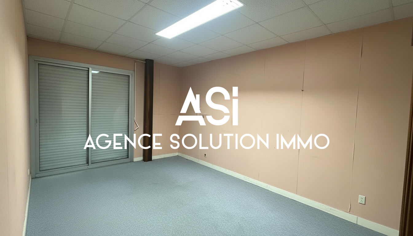 Immeuble de 234.44 m² - Bourg de Passais Villages