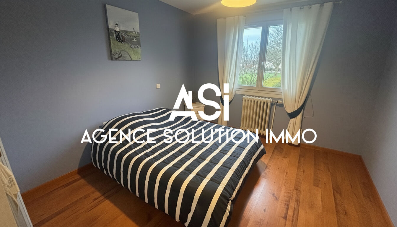 Maison ERNEE 6 pièces de  100 m² - 3 chambres - 359 m² de terrain